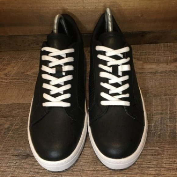 NEW Women’s Steve Madden Von Sneaker - Picture 3 of 10